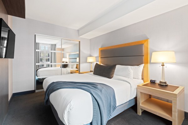 Queen Room